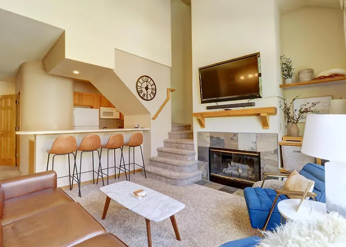 4 Bedrooms * Copper Mountain