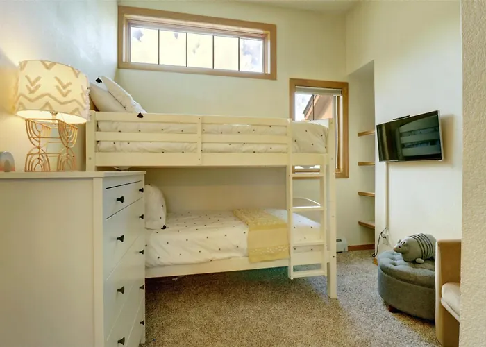 4 Bedrooms * Copper Mountain