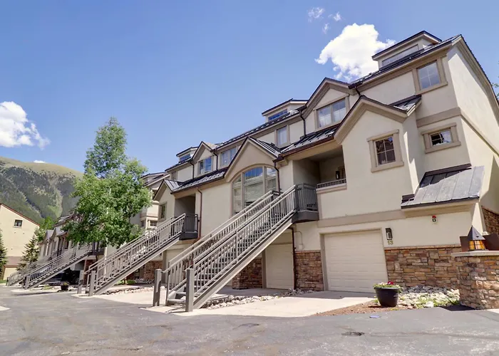 4 Bedrooms * Copper Mountain